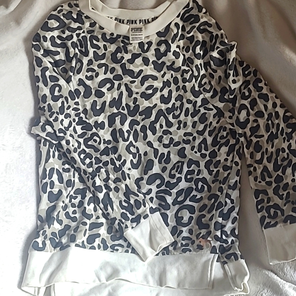 Victoria Secret Pink Leopard Sweater! Cozy!